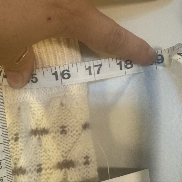 Ellen Tracy Elegant Cream Knit Skirt, size M, NWT - Picture 9 of 11